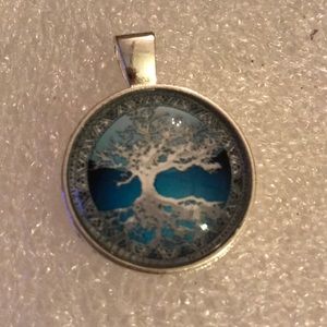 Life tree pendent